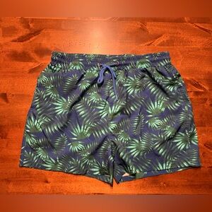 Men’s swim trunks
